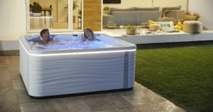 comparaison spa gonflable et spa rigide exterieur