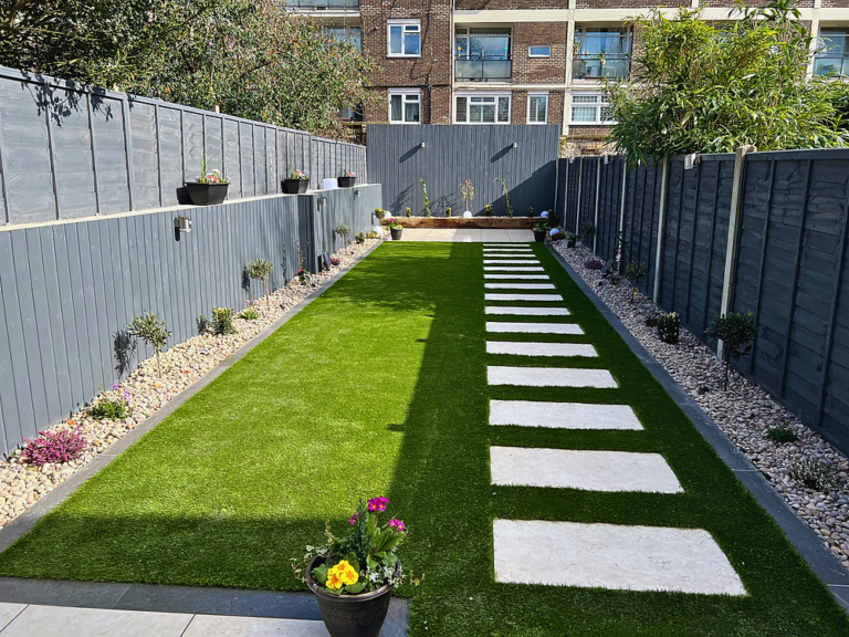 Comment aménager un jardin rectangulaire pour optimiser l&rsquo;espace 