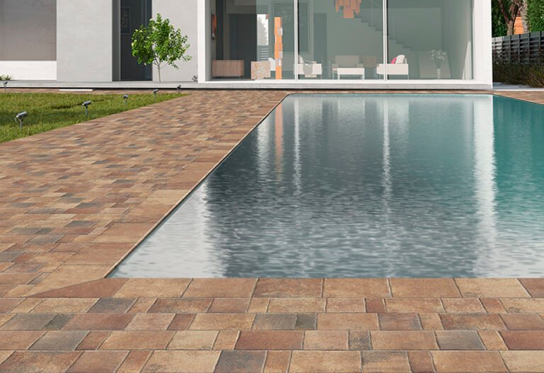 piscine avec terrasse carrelee sur plots securisee